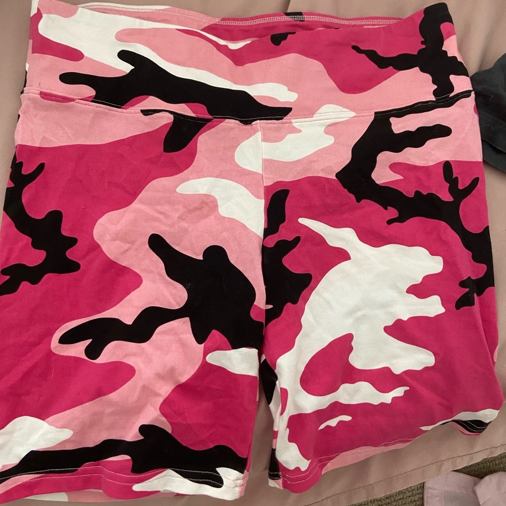 TNA biker shorts
